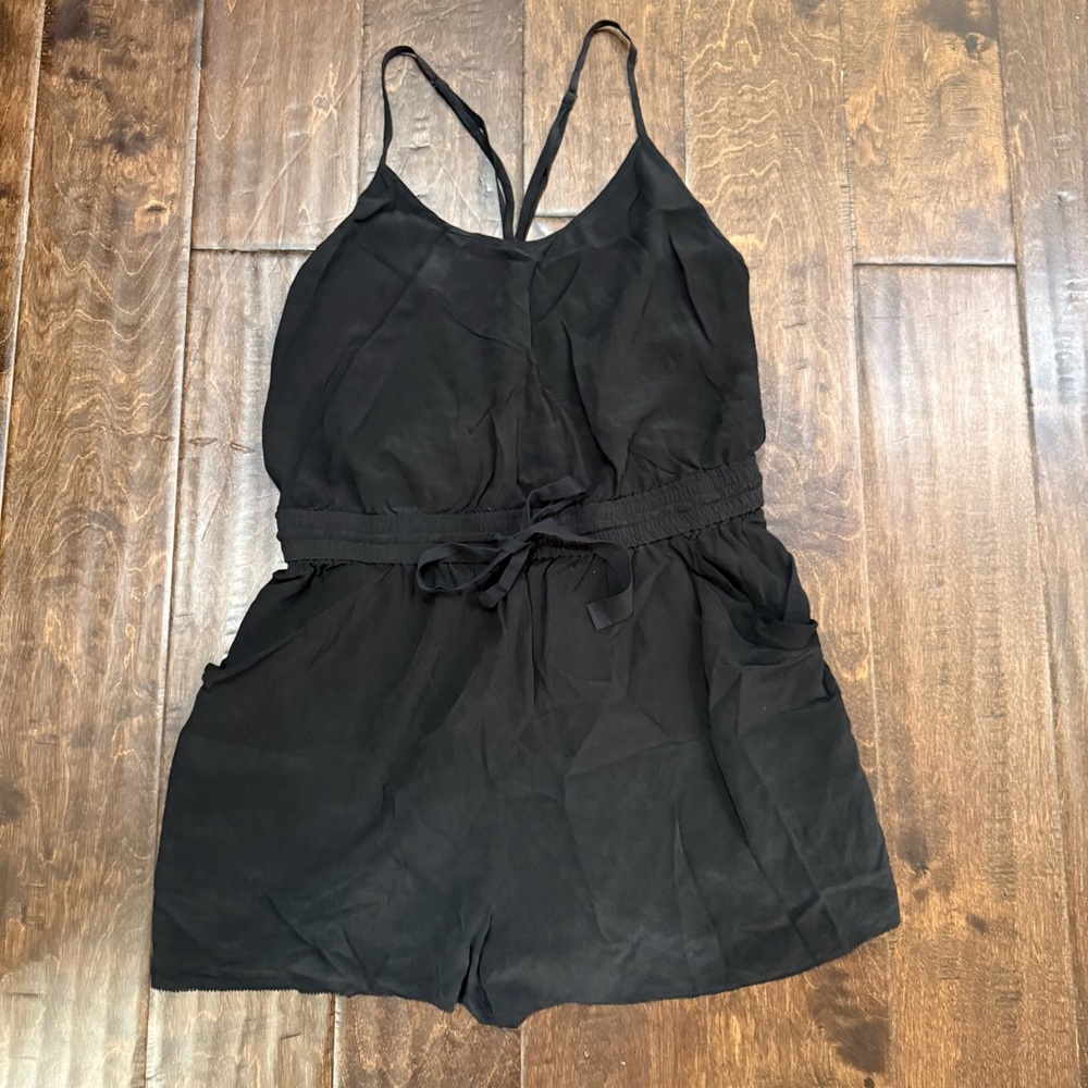 Aritzia Wilfred Peri Black Silk Crepe Drawstring Criss Cross Back Romper size M - Picture 2 of 9